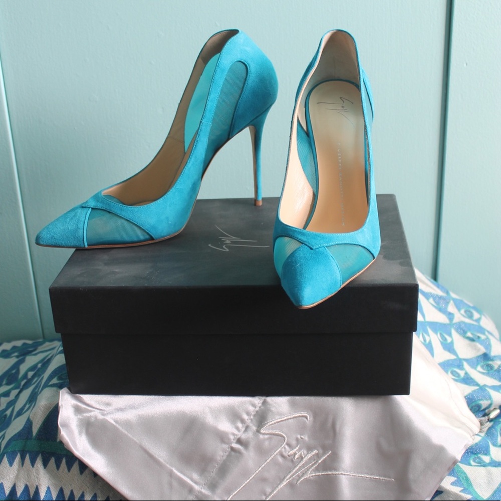 Authentic Giuseppe Zanotti Anna Pump in blue